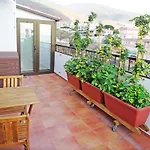 Piso En Candelaria Con Terraza, Vistas Al Mar, Aire Acondicionado Y Garaje