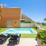 Luxury Villa With Sea View, Heated Pool