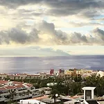 Penthouse 3 Bedrooms, Ocean View, Near Siam Park