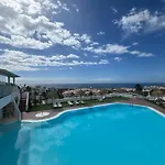 Modern Apartment In San Eugenio