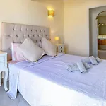 Villa Victoria With Heated Pool