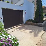La Bodega.