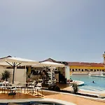 Paraiso Marina Palace