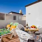 2 Bedrooms, Beach 3Min, Roof Terrace With Ocean View