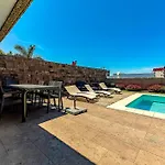 Luxury Villa In Habitats Del Duque