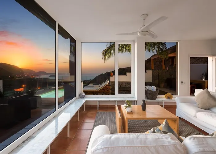 Superior A: Private Pool & Concierge