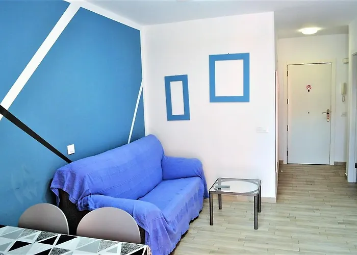 Cris Sol Apartments