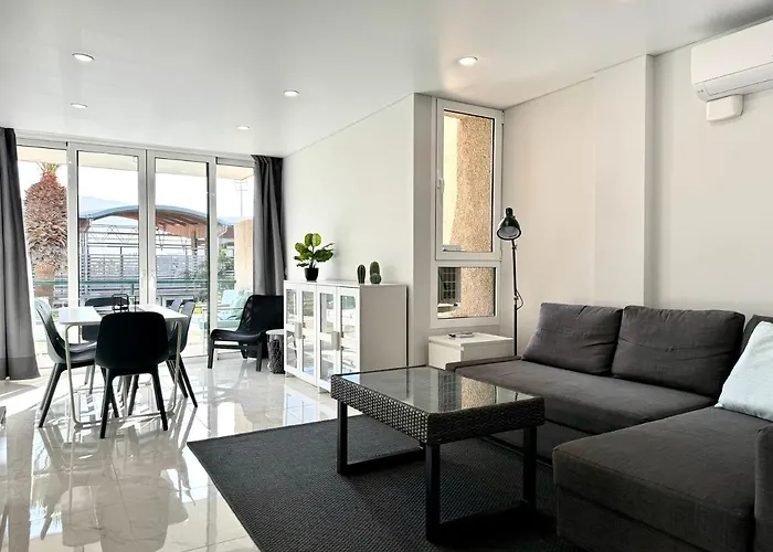Las Viñas Apartment