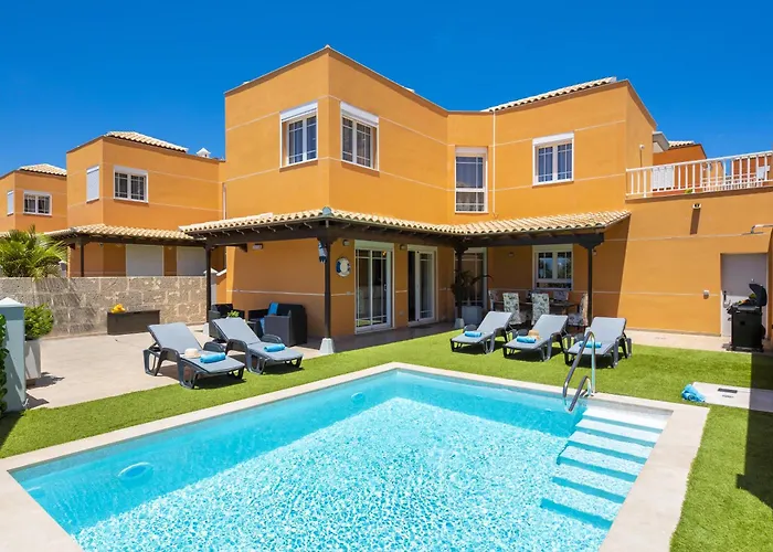 Luxury Villa With Sea View, Heated Pool