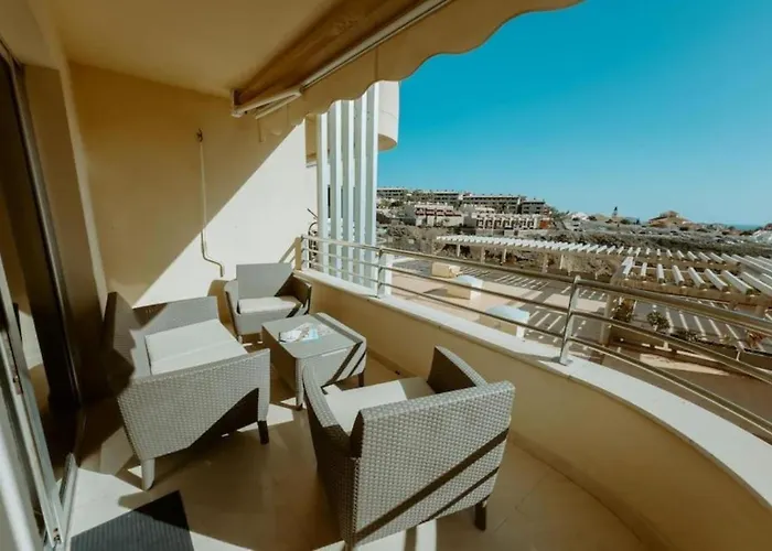 Seaview Splendor 2 Bedroom Modern Comfort