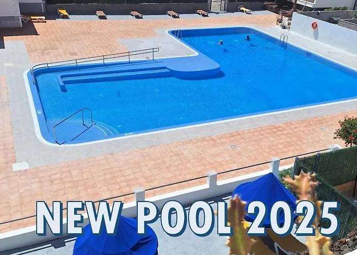 El Chaparral F2 Pool view