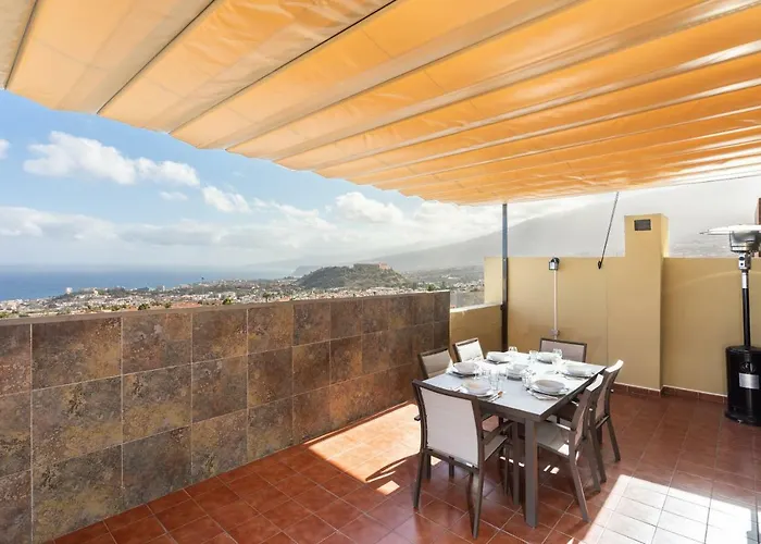 Luminous Villa With Spectacular Views