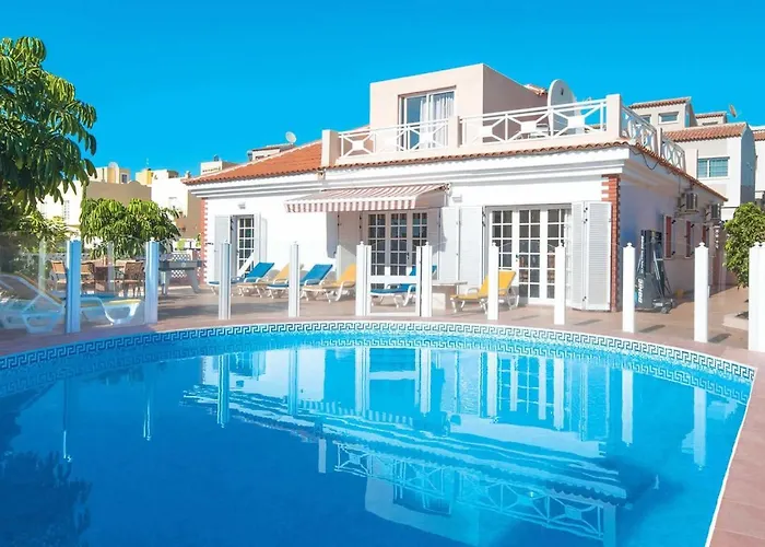 Villa Lory