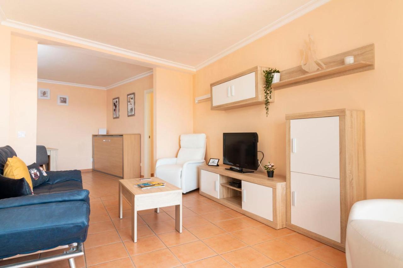Homeforguest Spacious And Bright Flat On The La Tejita