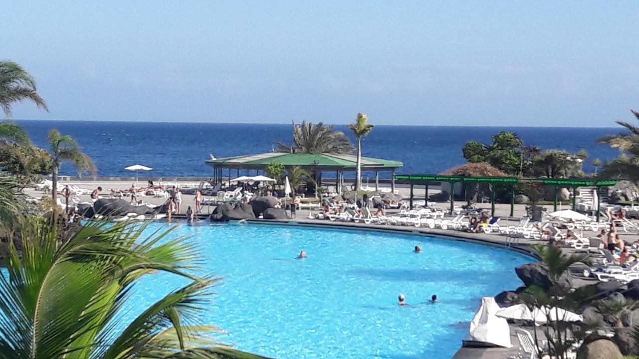 Tenerife S. C. * Santa Cruz de Tenerife