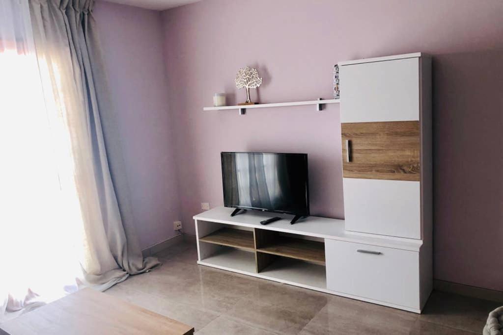 Stylish And Private 1 Bed In San Eugenio *