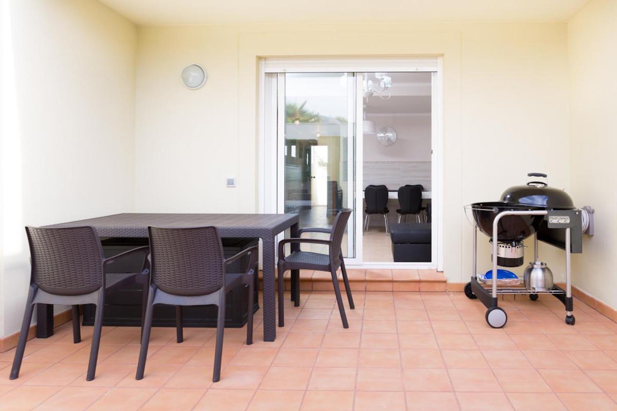 Oasis Fanabe Townhouse *