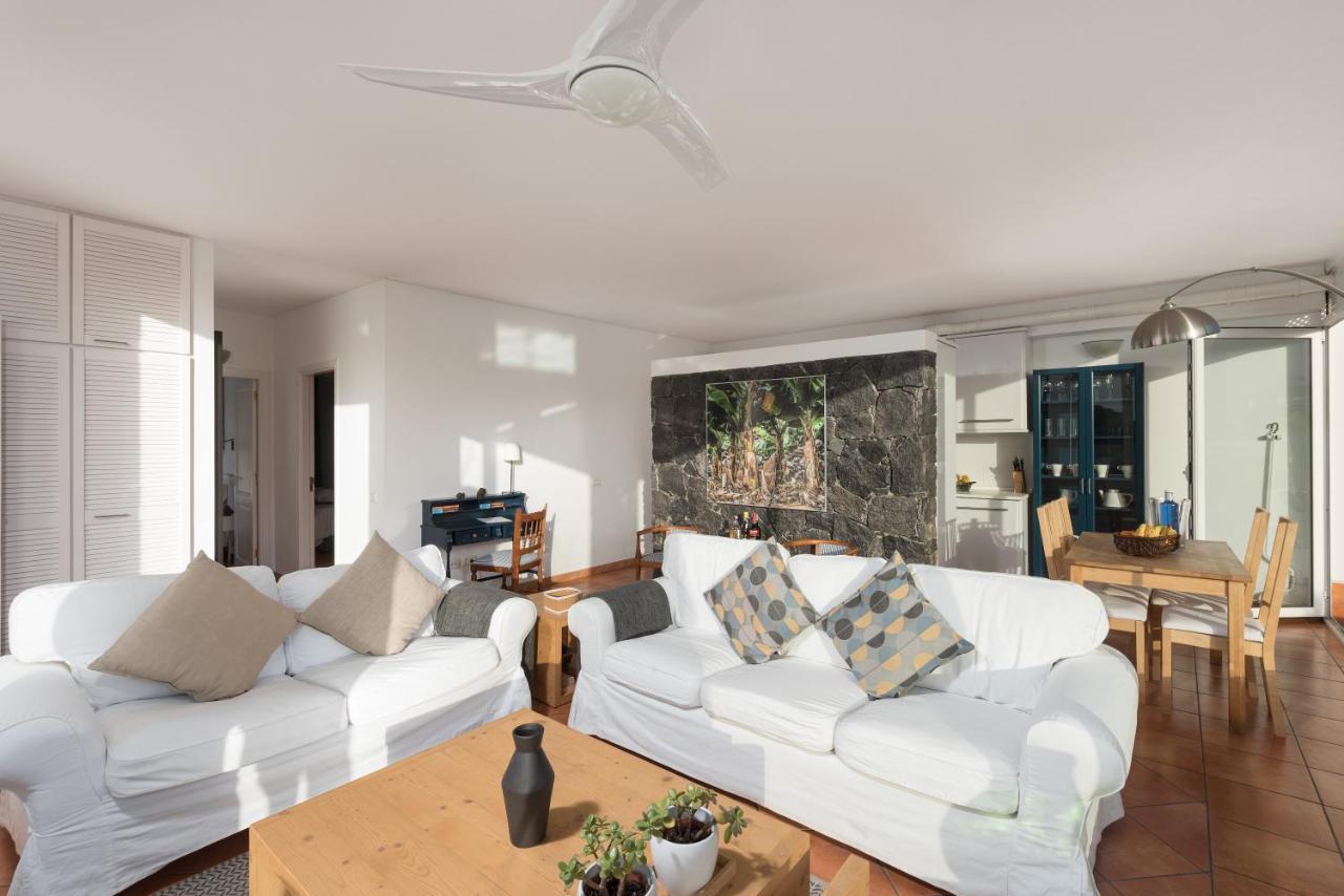 Superior A: Private Pool & Concierge Apartment