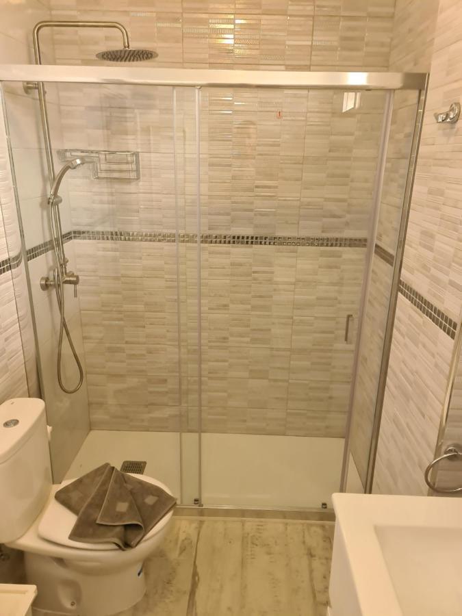 Duplex Penthouse Puerto Colon Only 5 Min. To The Beach, 2 Terraces, Pool, Wifi, Dishwasher