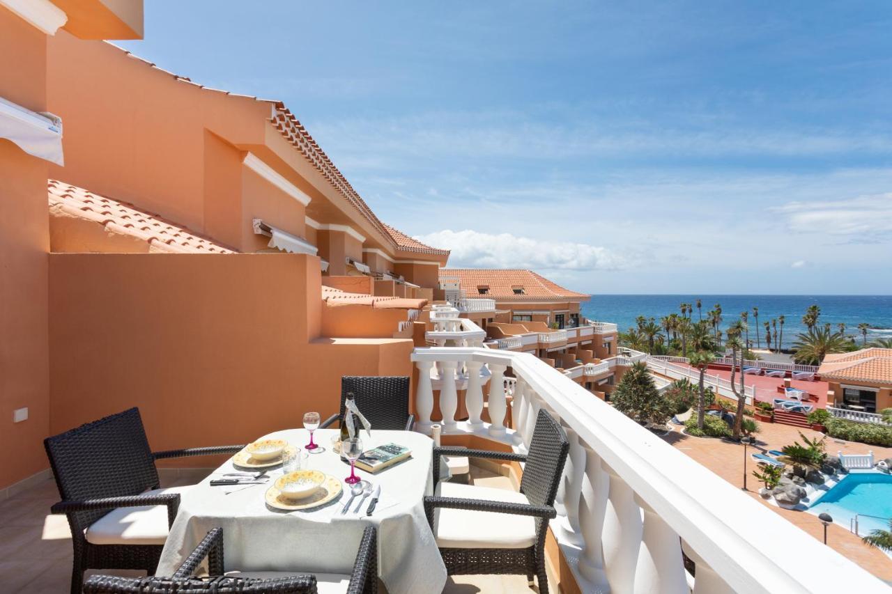 Las Americas Royal