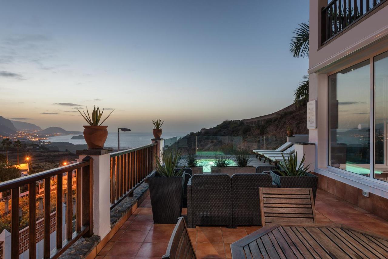 Superior A: Private Pool & Concierge Apartment *