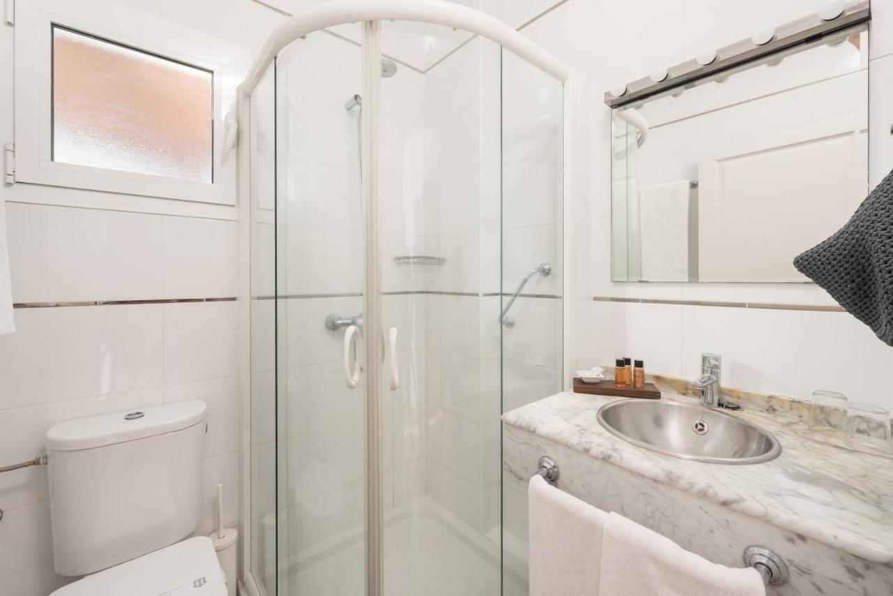 Superior A: Private Pool & Concierge Apartment