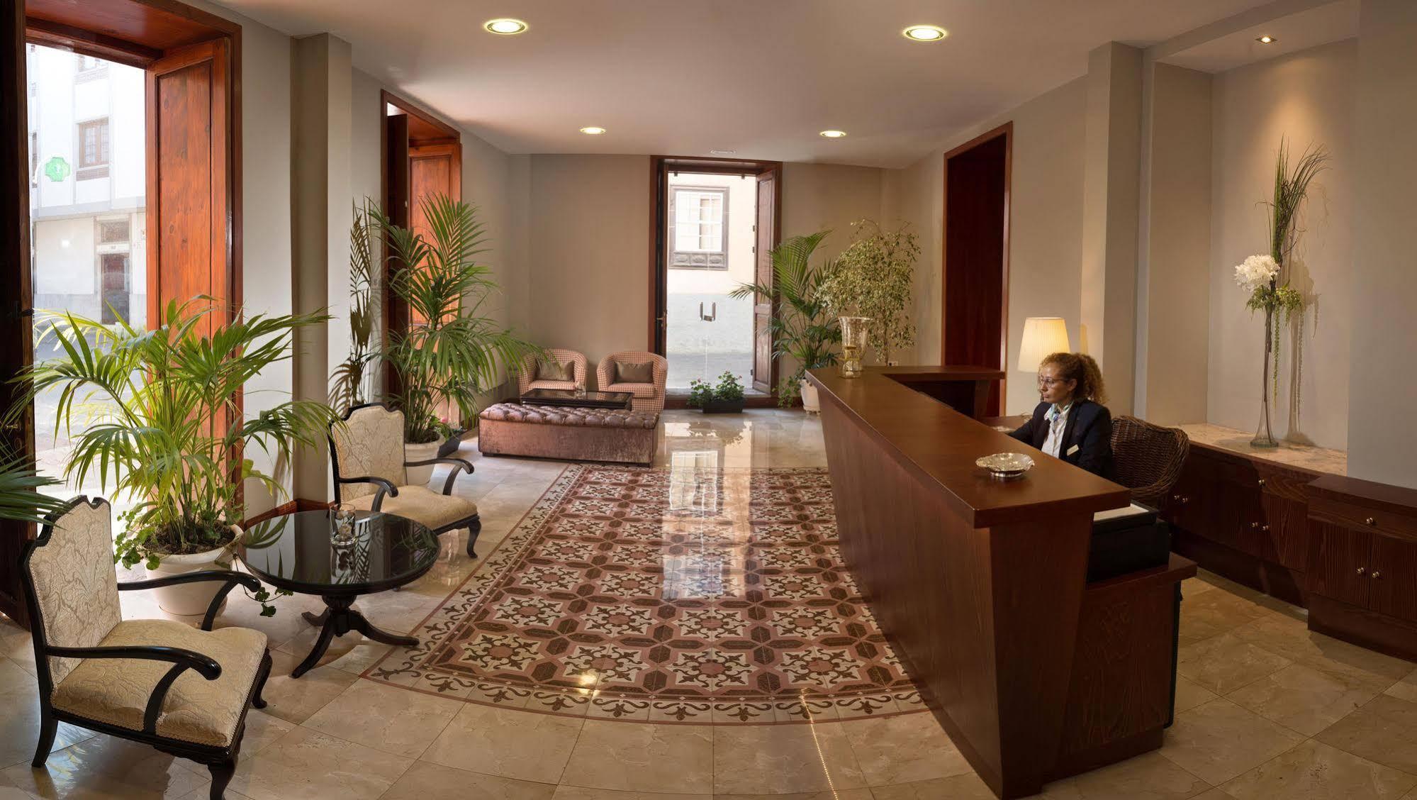 Mc San Agustin Apartment *