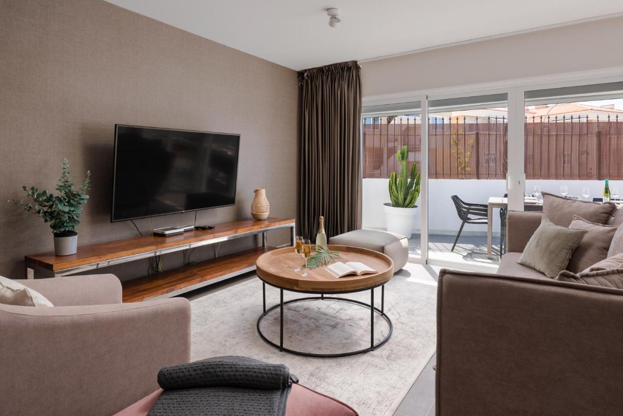 Luxury Callao With Private Heated Pool By Vallecid Villa