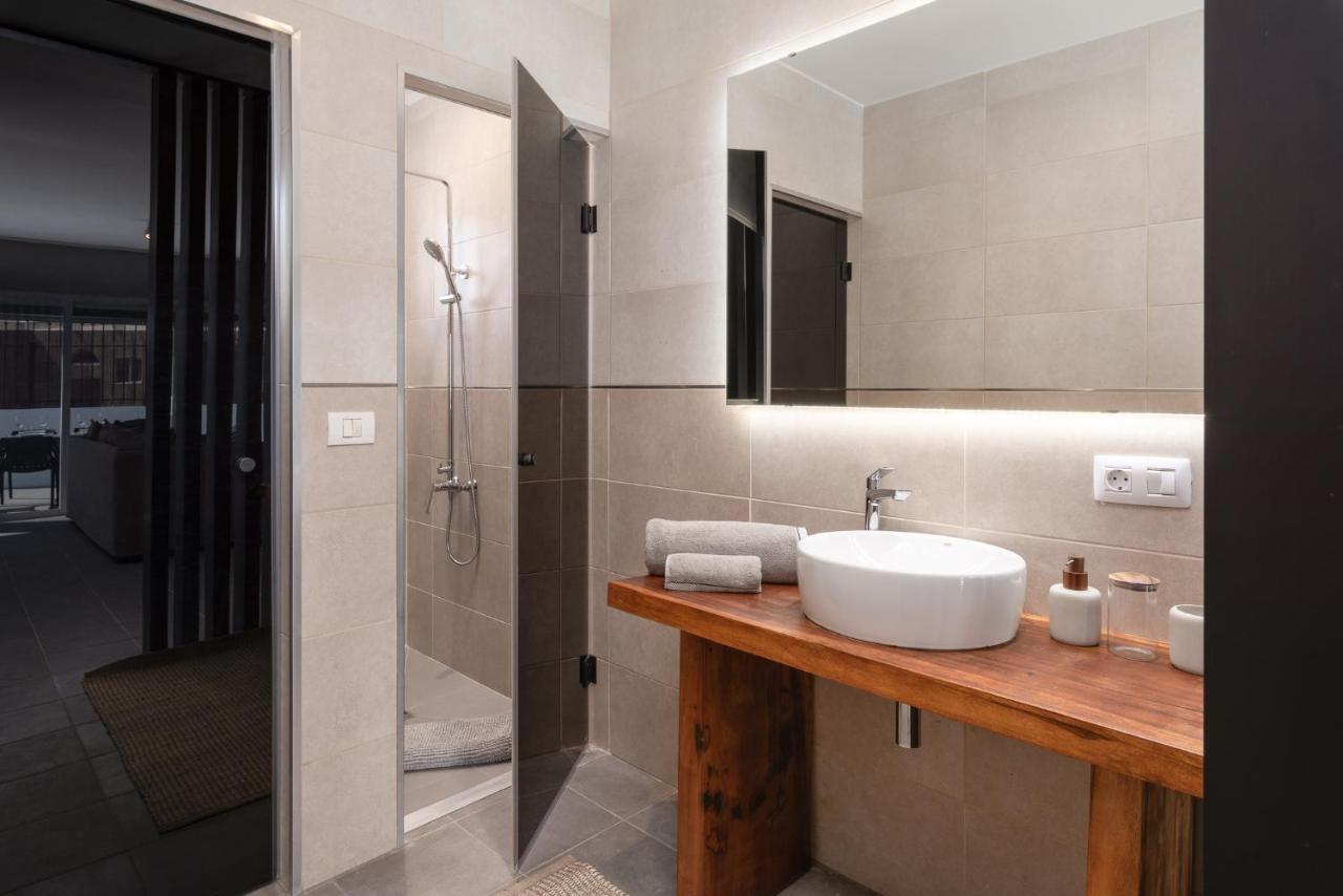 Villa Luxury Callao With Private Heated Pool By Vallecid