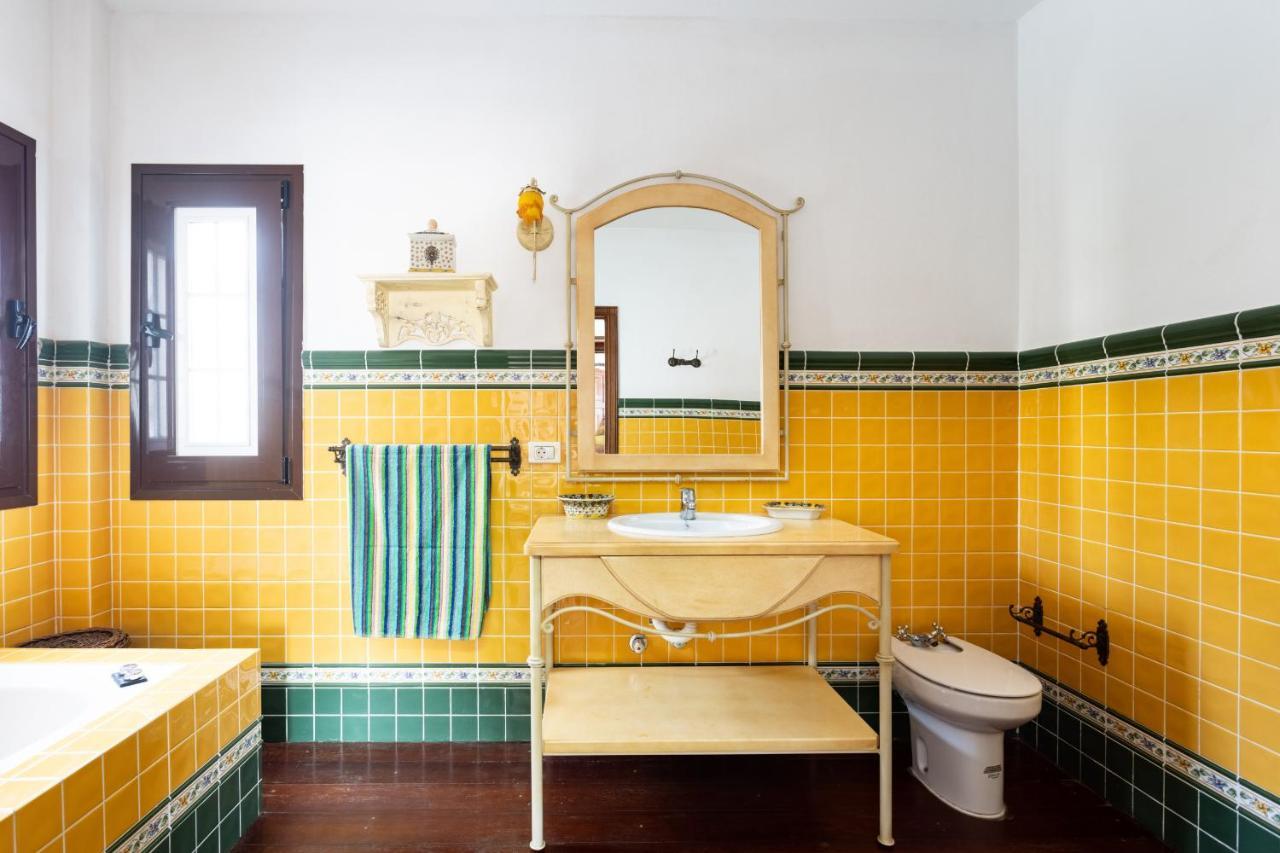 Villa Casa La Rueda With Pool