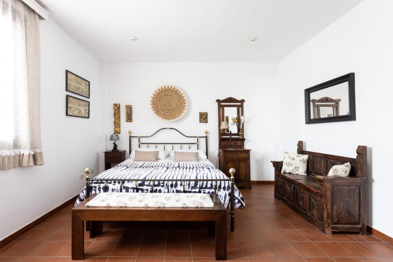Villa Casa La Rueda With Pool