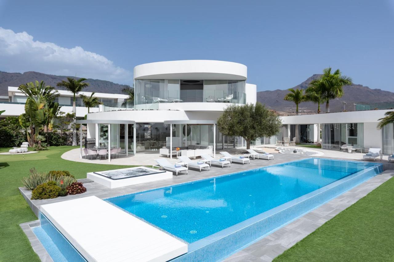 Equilibrium Villa Costa Adeje (Tenerife)