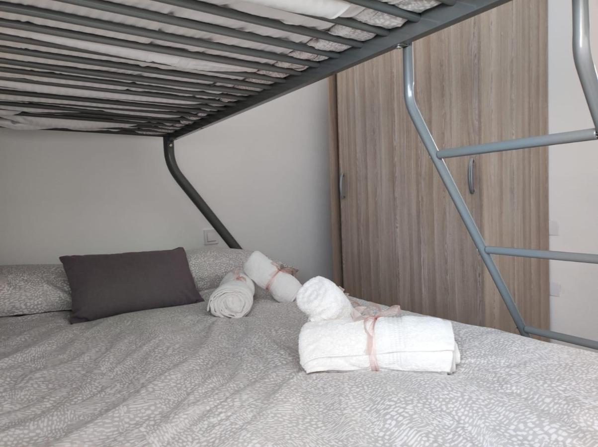 Casa Piramide 1 Terraza Y Parking Privado Holiday home *