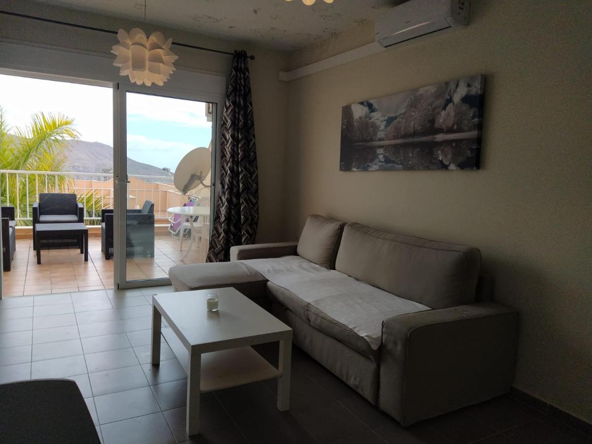 Oceanblue Modern King Size 1 Bedroom With Seaview And Terrace *
