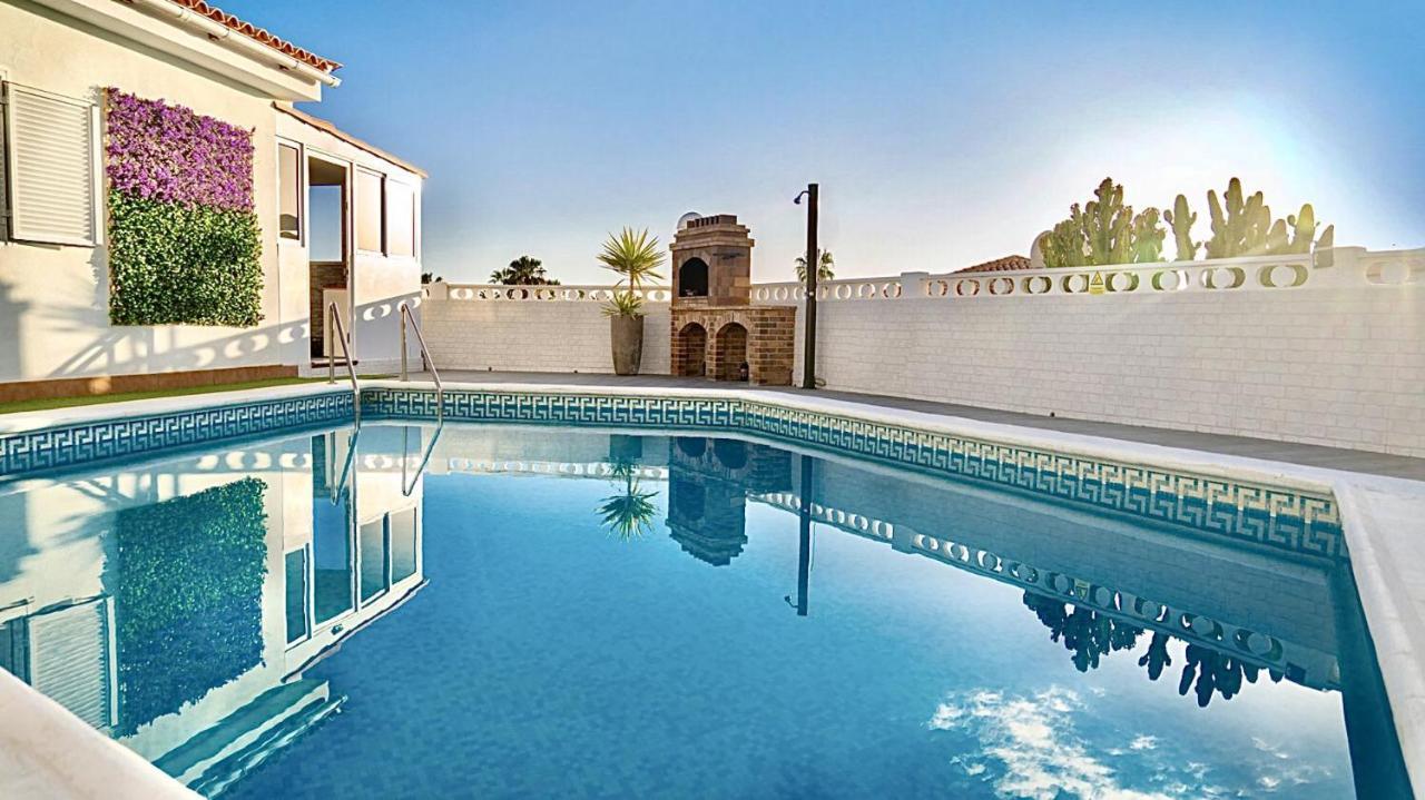 Lovely 4-bed With Ocean Views In Sueno Azul Villa