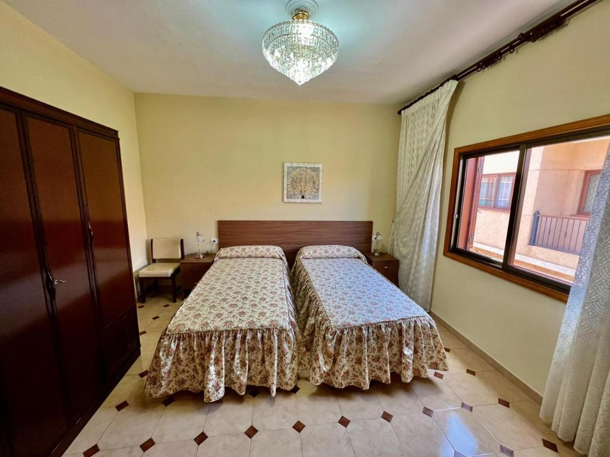 Apartamento Lovely Spacious In The Center - *