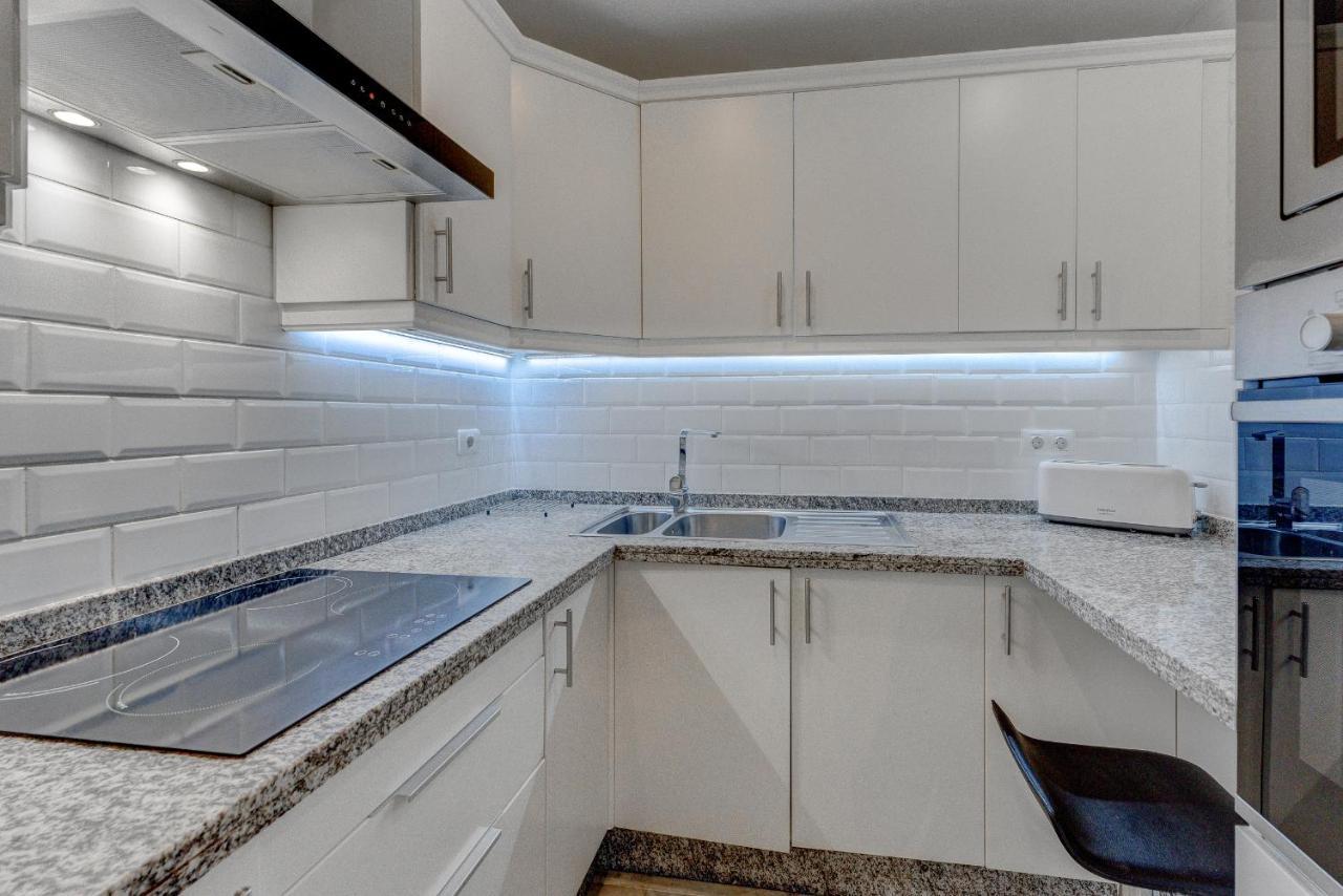 Heated Pool Stylish 3 Bedrm Cristianos Apartamento