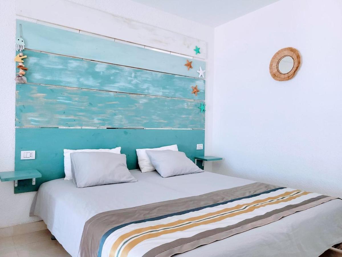 Apartment Seaview Port Royal, Cristianos, Heated Pool, Wifi *