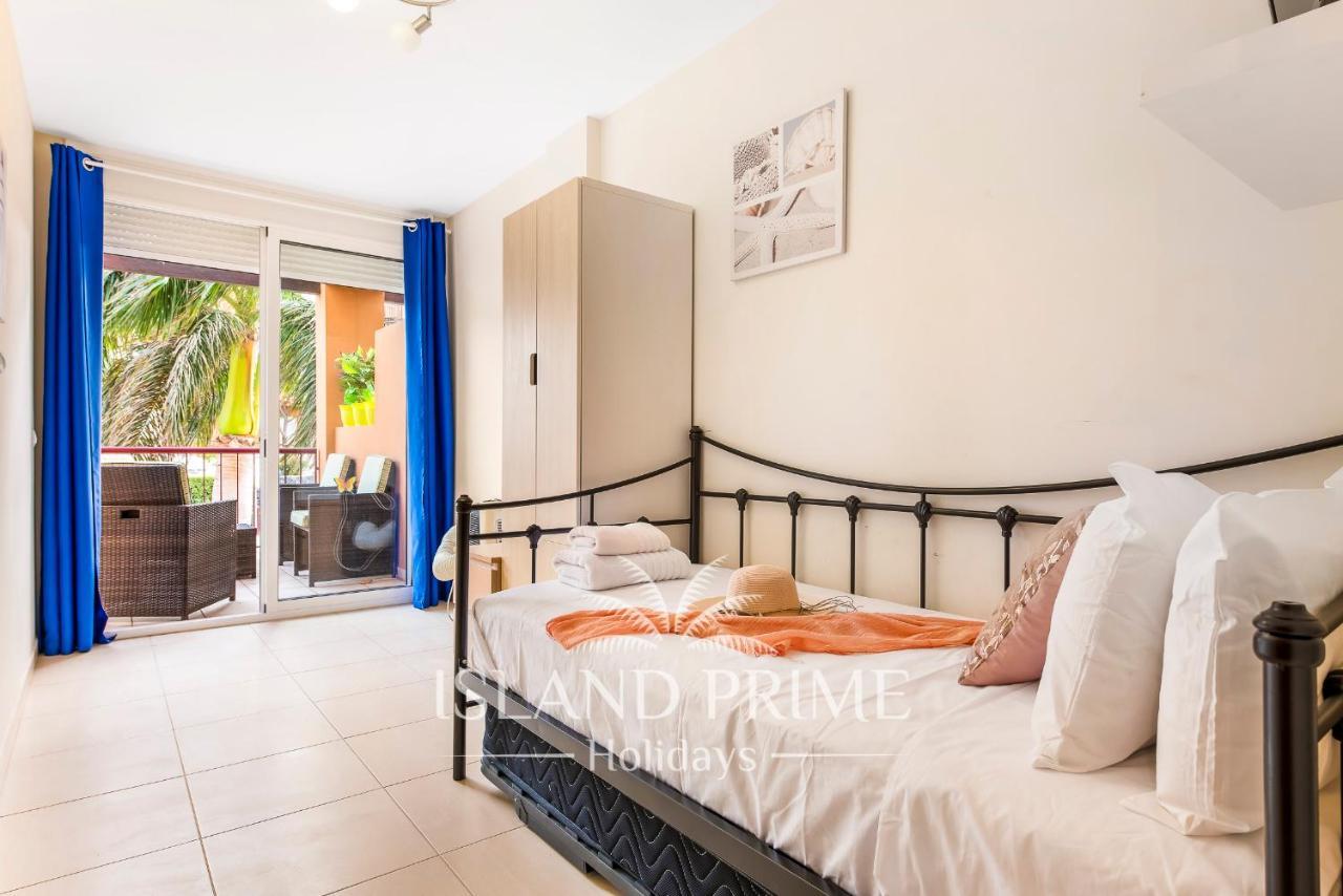 Apartment 4x Bedrooms Poolside In Amarilla Golf *