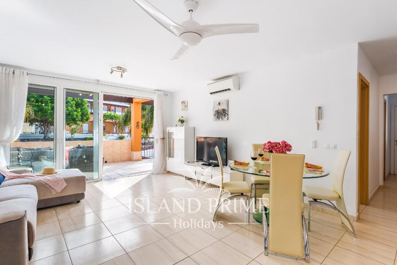 4x Bedrooms Poolside In Amarilla Golf Apartment