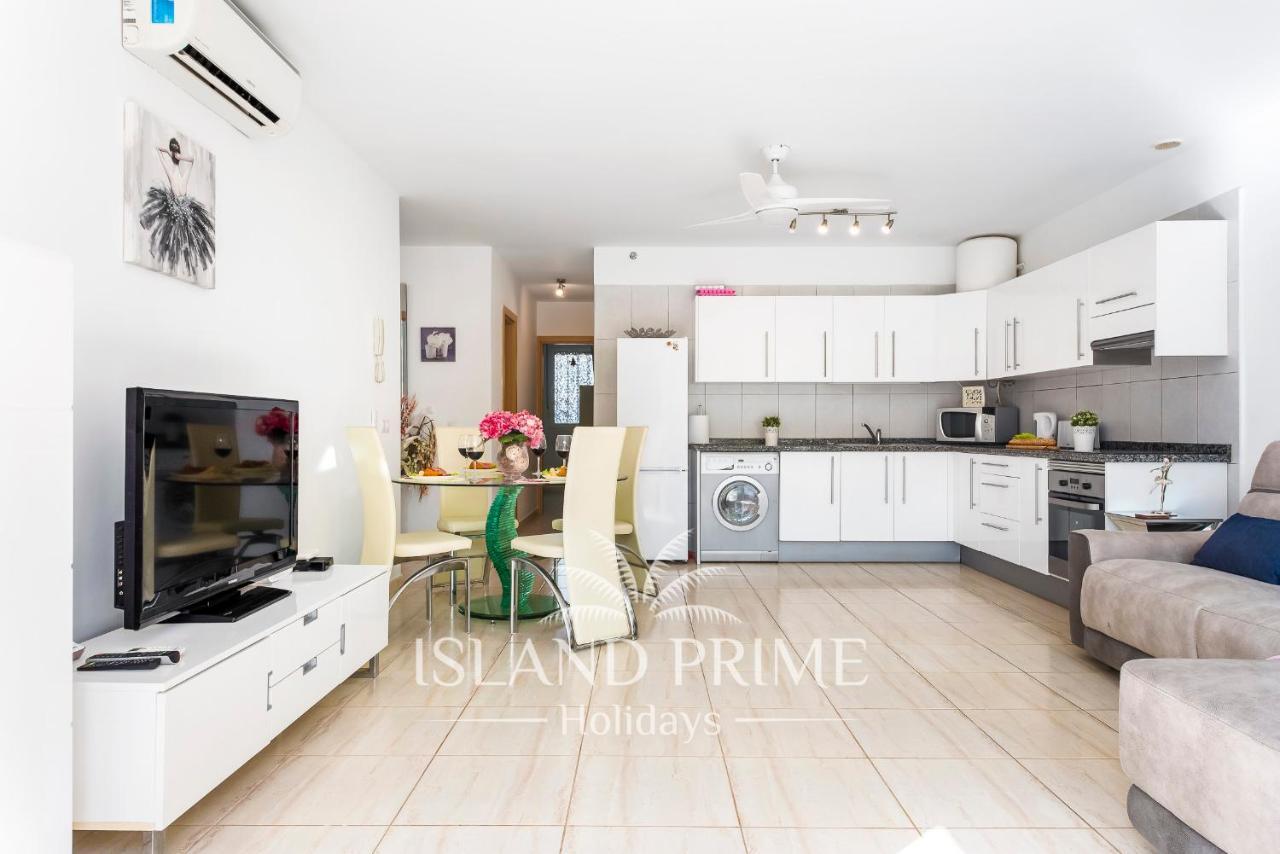 Apartment 4x Bedrooms Poolside In Amarilla Golf