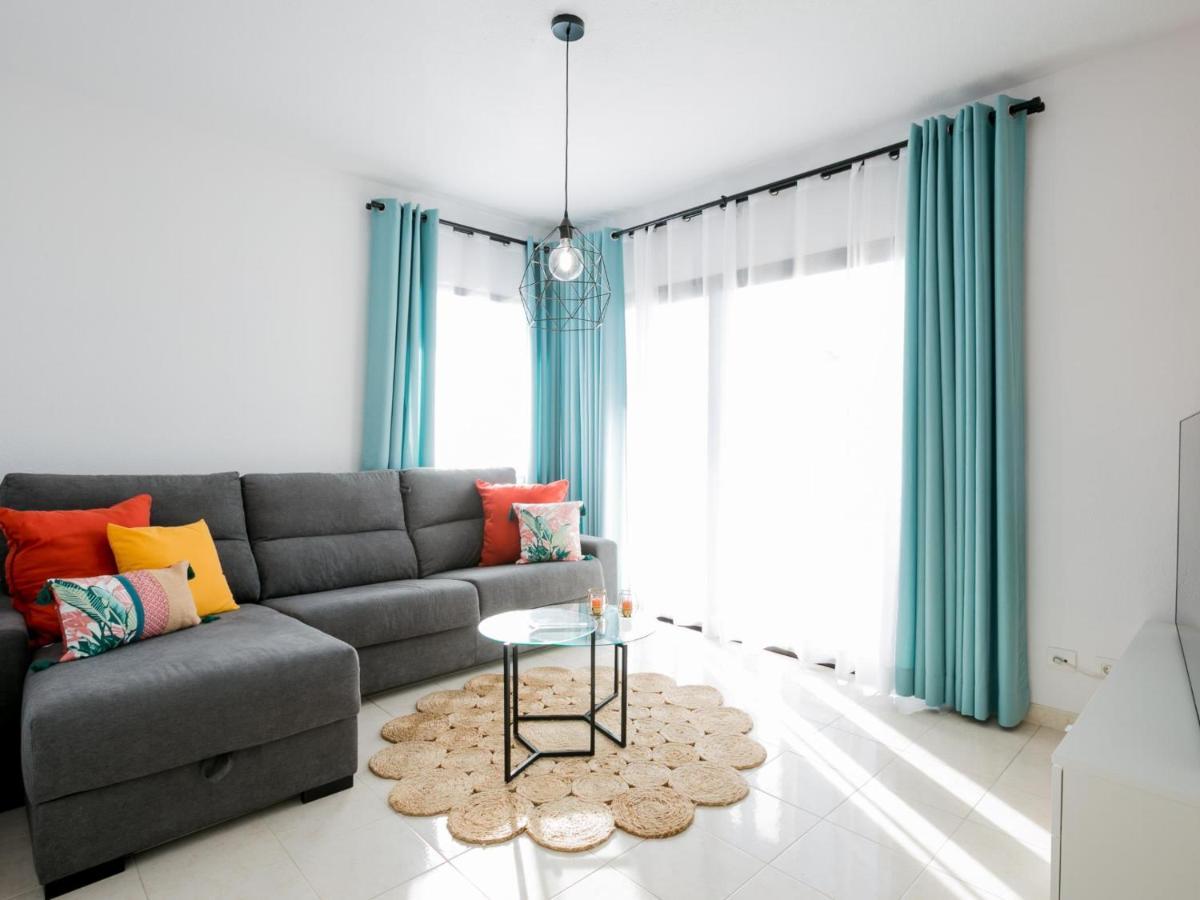 1301 Very Nice With Amazing Sea View *