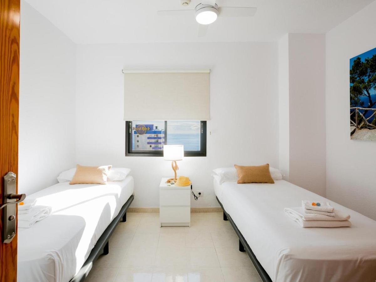 1301 Very Nice With Amazing Sea View *