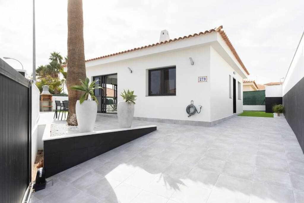 Sunnyland Sueno Azul Villa