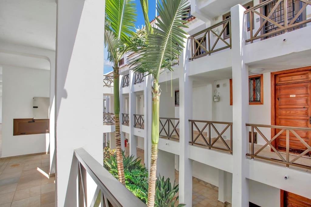 Robert Playa De Americas Appartement