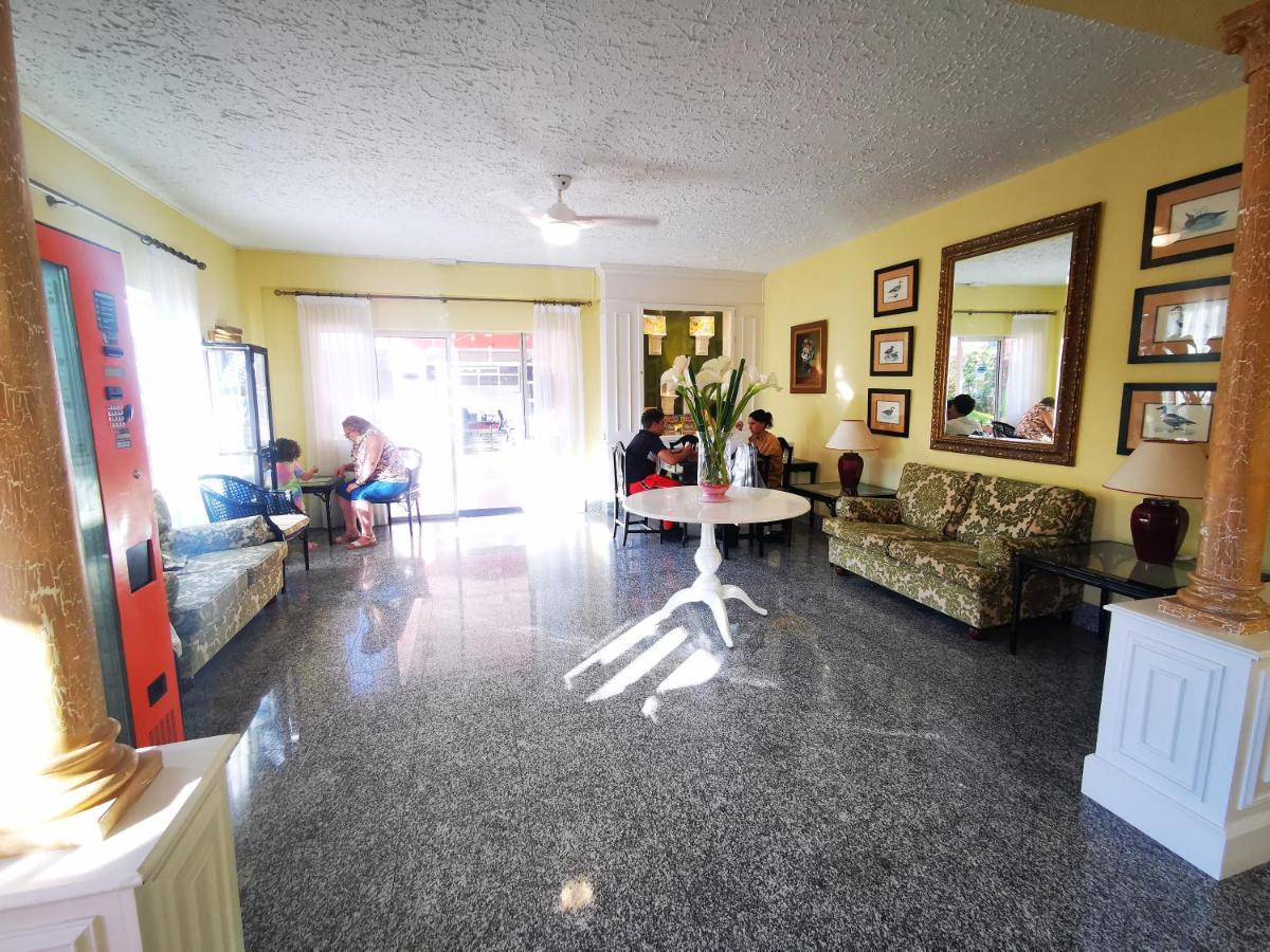 Hotel Don Candido *