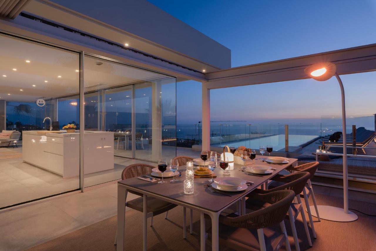 Karat Zambrano - Includes Golf Cart Villa *