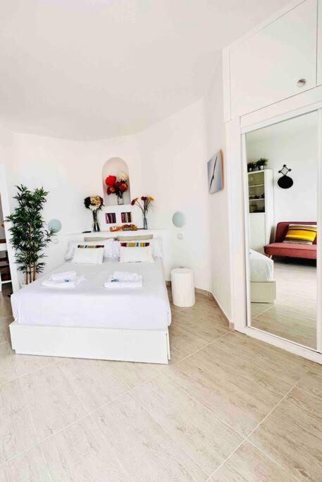 Mirador Paraiso: Superb Sea View Appartement