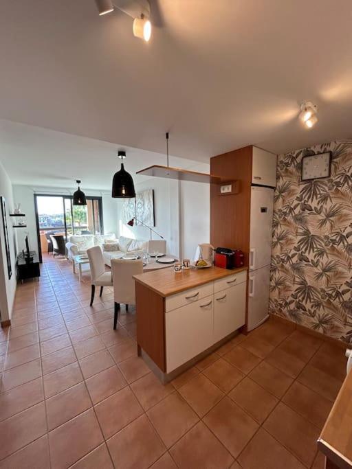 Ocean View, Terrace, 3 Pools *