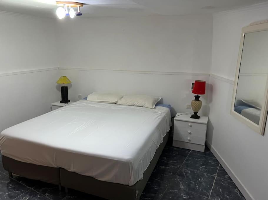Claudia Puertito De Adeje - 2 Bedrooms, 70mq, On The *